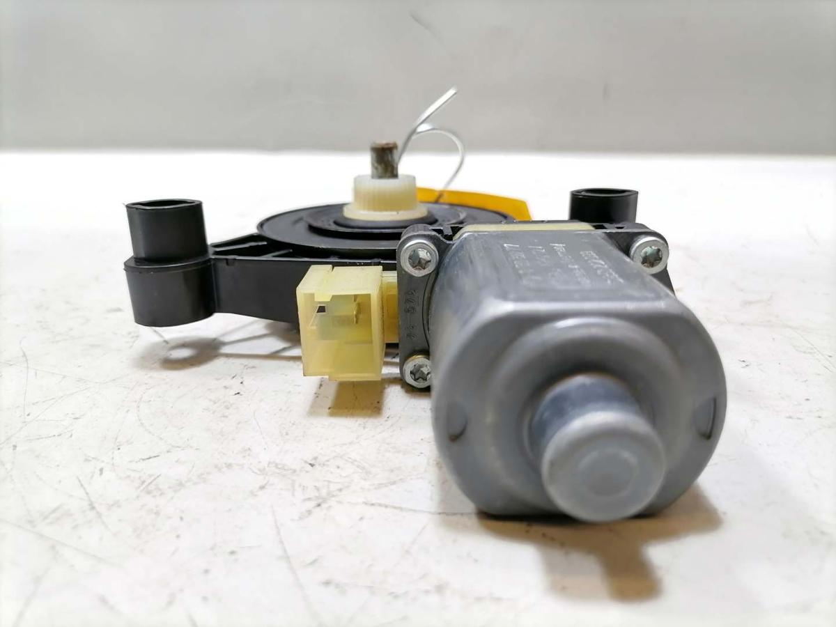Skoda Octavia 3 original Fensterhebermotor vorn links Bj.2014